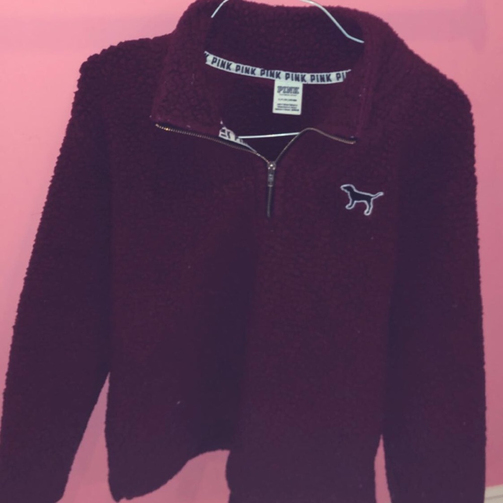An adorable burgundy fleece!!
